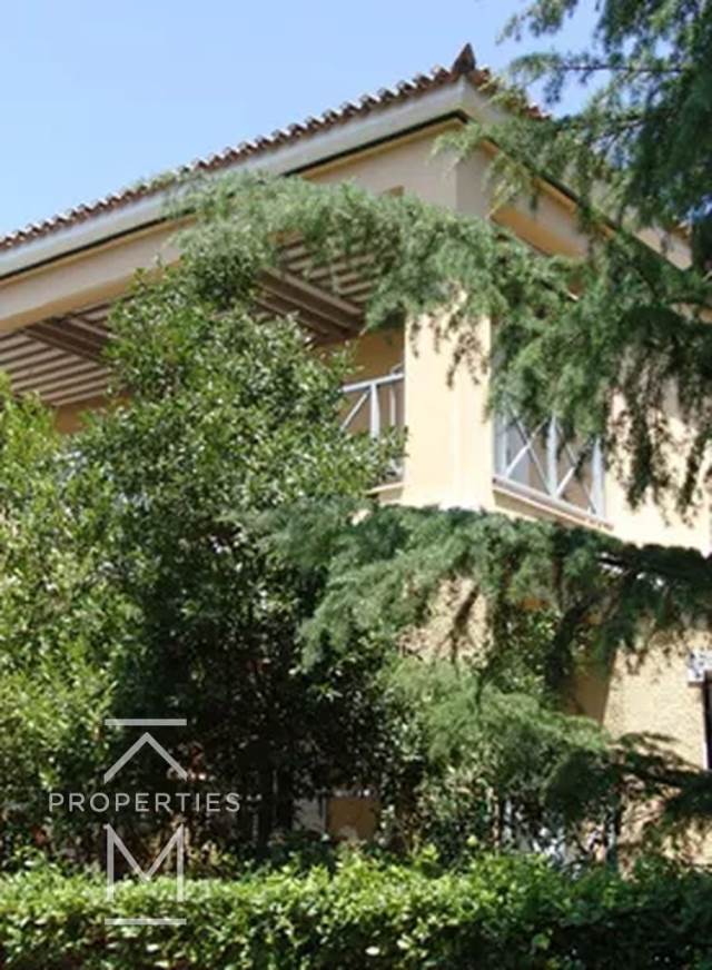 (Προς Ενοικίαση) Κατοικία Μεζονέτα || Αθήνα Βόρεια/Κηφισιά - 320 τ.μ, 5 Υ/Δ, 2.900€ 