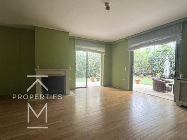 (For Sale) Residential Maisonette || Athens North/Nea Erithraia - 219 Sq.m, 4 Bedrooms, 670.000€ 